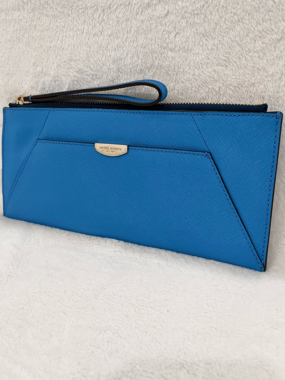 Henri Bendel West 57th Saffiano Leather Travel Pouch Wristlet Sky Blue NWOT - Picture 4 of 8